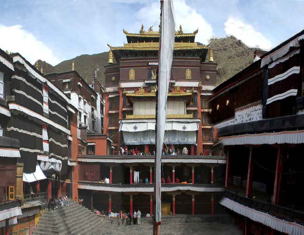 84 - Tibet - Shitgatse, monasterio de Tashilumpo